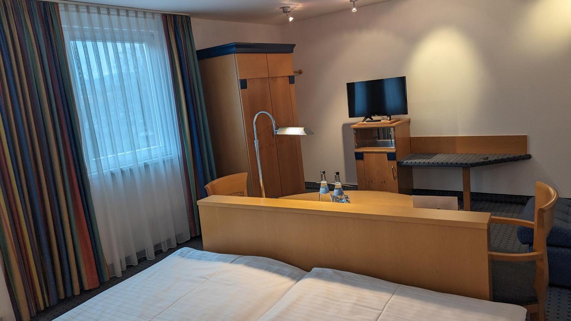 Hotel Gasthof Lang Балинген Екстериор снимка